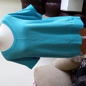 "Green Tea" XL pretty blue top with short cuff, banded hem, GUC